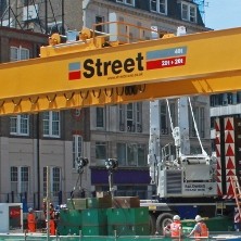 Street Crane plays major role in Crossrail project