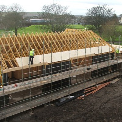 Pasquill Engineers complex roof truss solution for Scottish school
