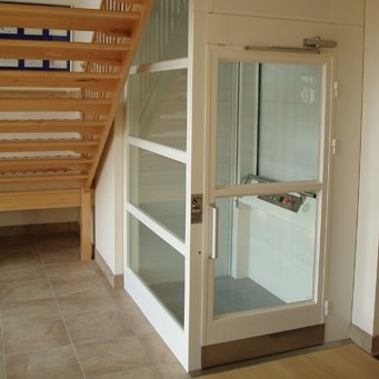 The outstanding Optimum 100 Platform Lift