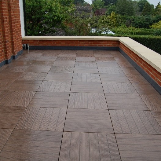 Revolutionary raised paving product for balconies and roof terraces.