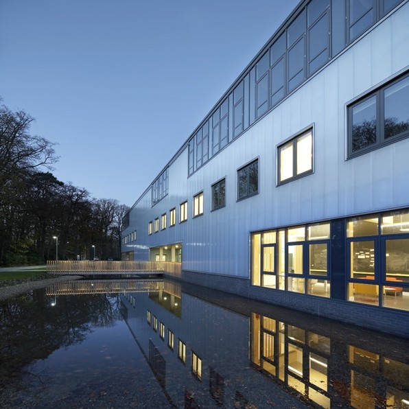 The façade of Lancaster University’s new contemporary arts HQ comprises almost entirely of Rodeca’s polycarbonate panels