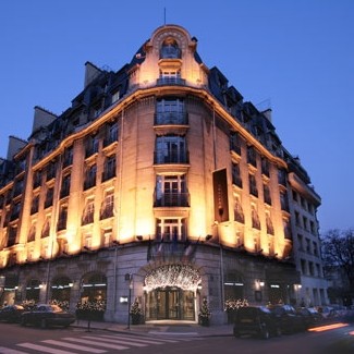 Accor targets a network of 400 hotels by 2015