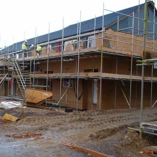 Builders under threat as workloads fall