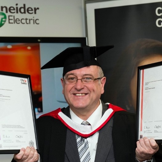 World first for Schneider Electric employee