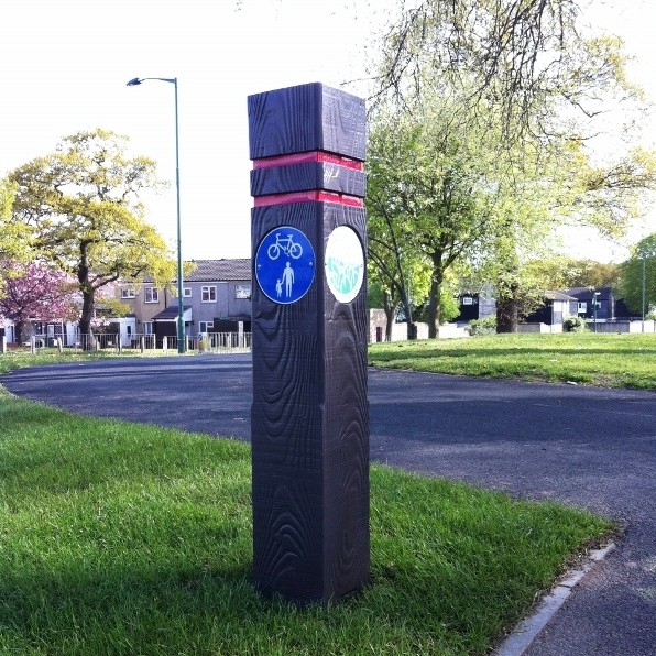 Solihull wood look-a-like bollard