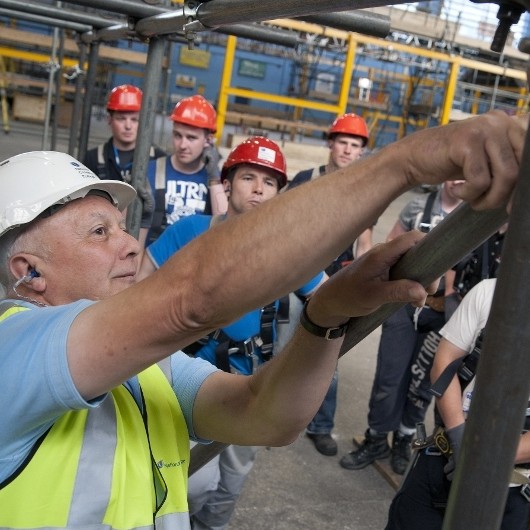 Inquiry into construction and youth employment