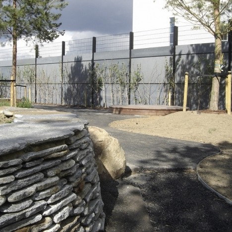 Zaun launches anti-ballistic and noise-reducing recycled plastic fencing