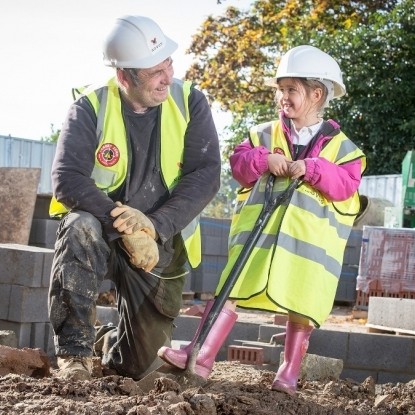 School pupils get digging with Novus