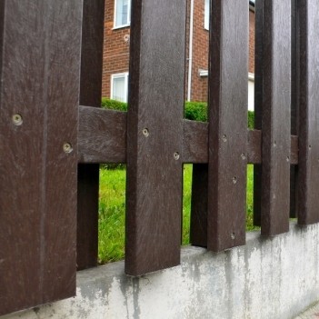 Housing Associations cashing in with recycled plastic fencing