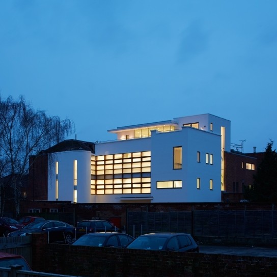 Barbara Weiss Architects completes the UK’s largest single-site GP practice