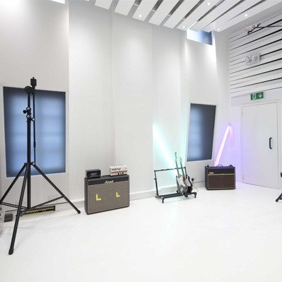 SIKA COMFORTFLOOR CREATES  BRILLIANT WHITE RECORDING STUDIO