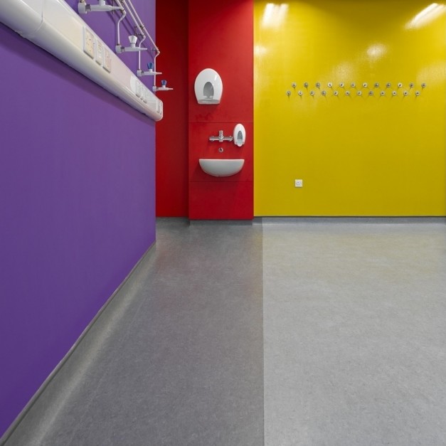 DLW Linoleum's marmorette prescribed for hospital refurbishment!