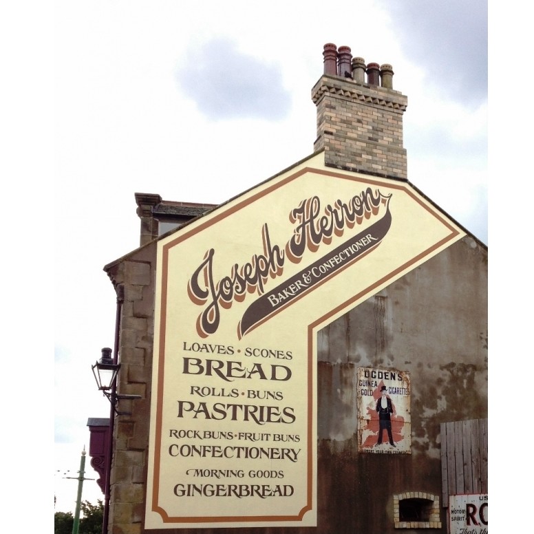 Historic sign recreated with Sandtex Trade