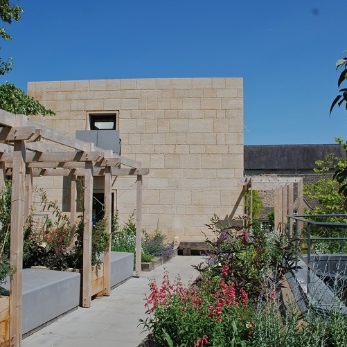 Retrofit roof garden wins RIBA award