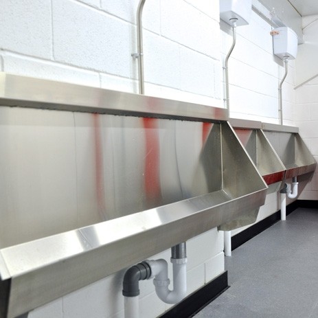 RAVENHILL STADIUM CHOOSES FRANKE WASHROOM SYSTEMS