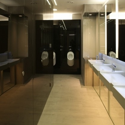 Washroom Washroom's high gloss refurbishment