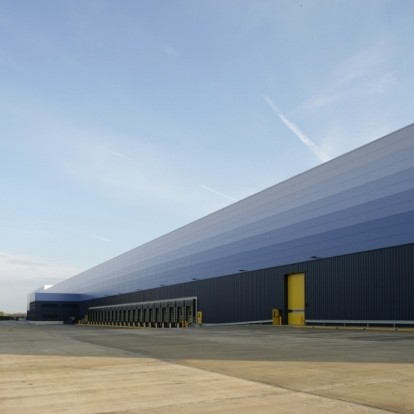 Distribution centre sets unprecedented air permeability standard
