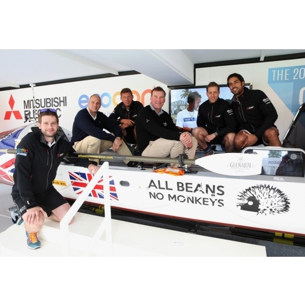 Olympian rowers visit Ecodan boat at BMW PGA Championship