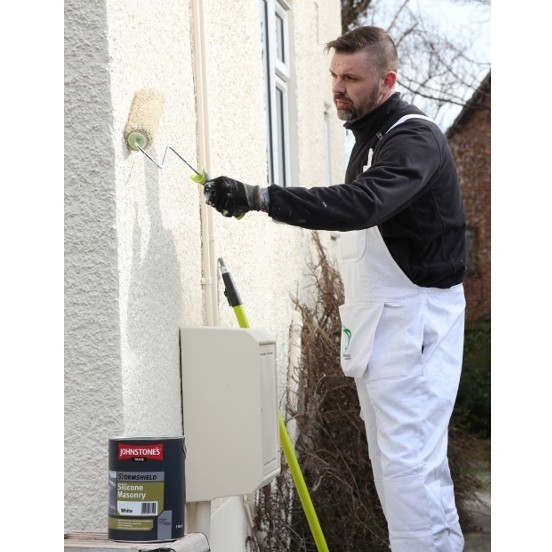 New advanced masonry paint boosts Johnstone's