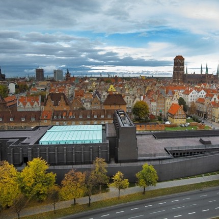 Vandersanden Group supplies bricks and pavers for Shakespearean Theatre, Gdansk