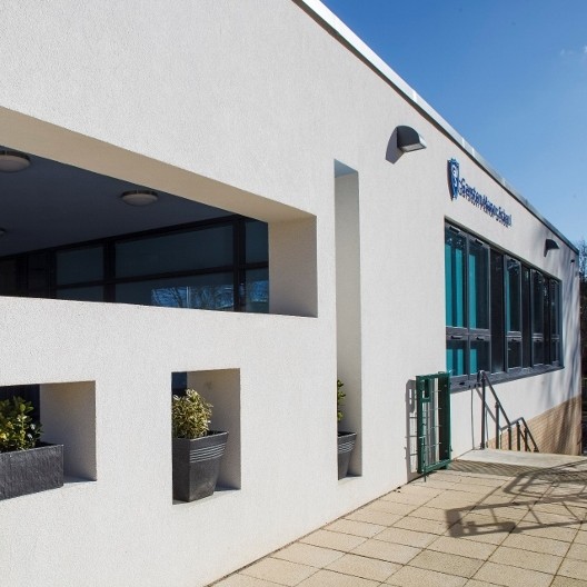 Knauf Facades simplifies school construction