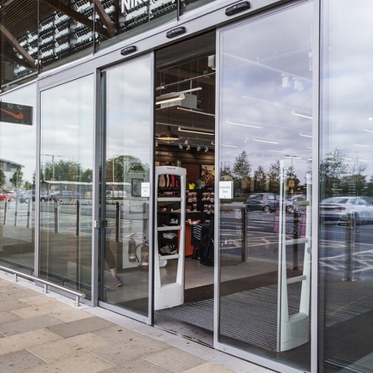 New retail centre opens the door to thermal efficiency