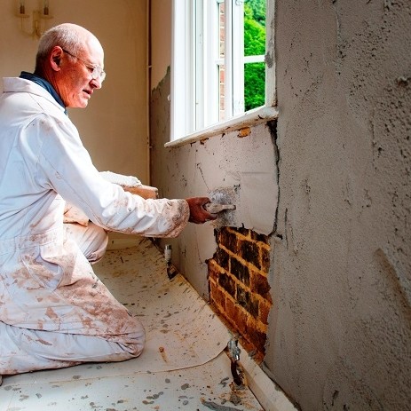 Beating damp with Safeguard Renovation Plaster