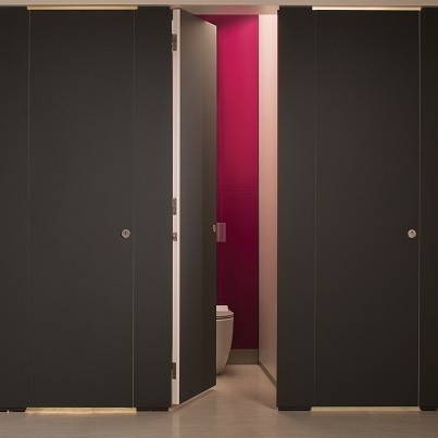 Washroom opens door to new FENIX cubicle