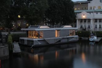 Samsung kits out floating eco home in London's St Katharine's dock