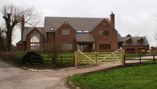 MP’S HOME FITTED WITH ENERGY SAVING DANFOSS HEAT PUMP