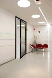 Duvale plc announces launch of its new “Vista Silencio” double glazed partition door.